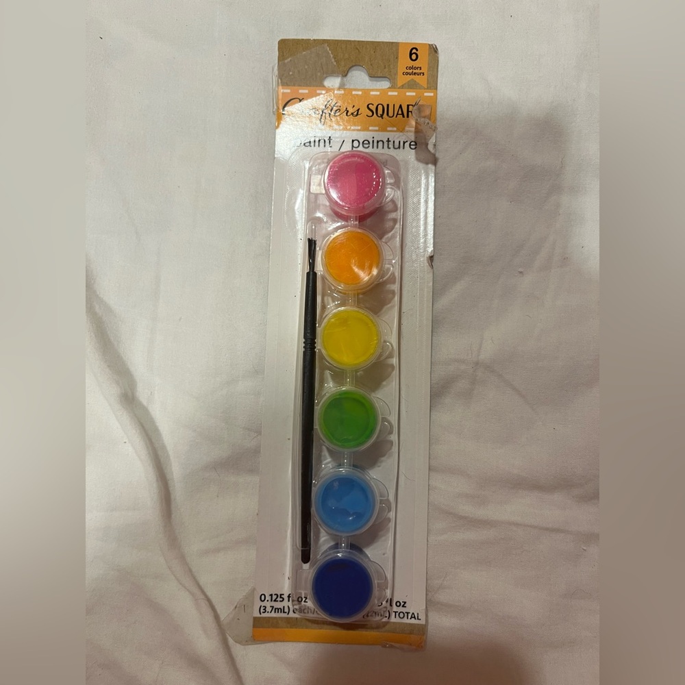 NWT Watercolor Paint Set